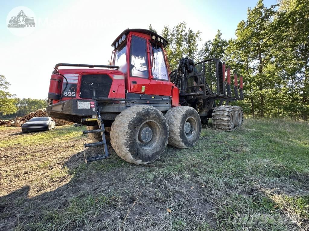 Komatsu 895 Forvarderi