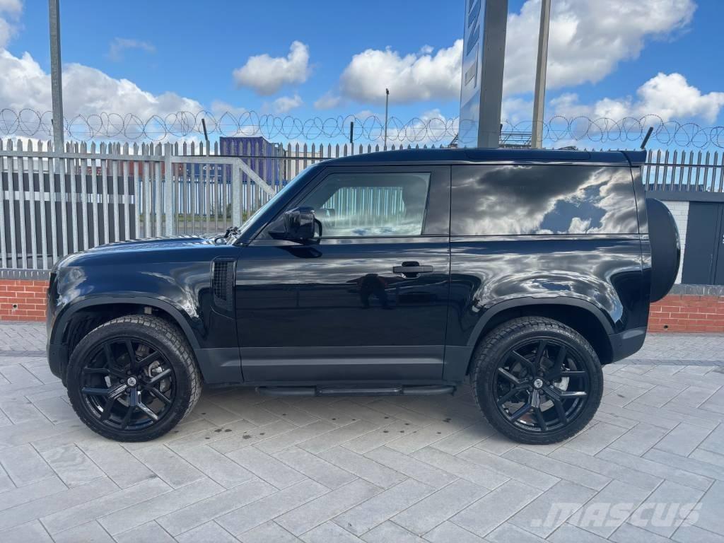 Land Rover Defender Preču pārvadāšanas furgoni