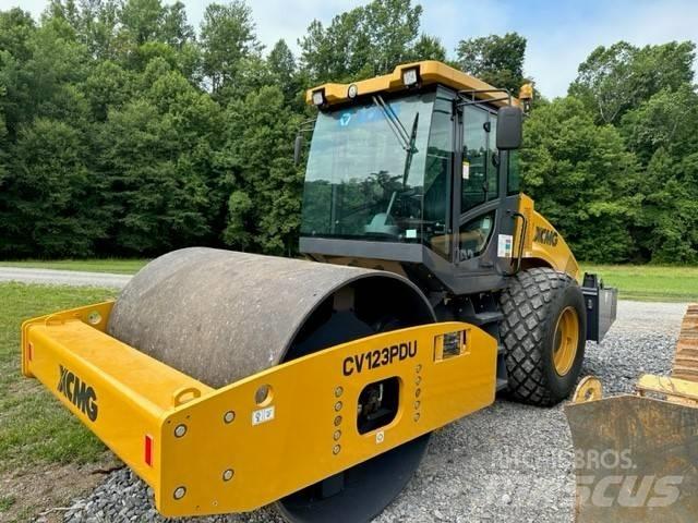 XCMG CV 123 PDU Vienvalča grunts veltņi