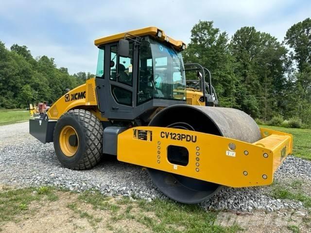 XCMG CV 123 PDU Vienvalča grunts veltņi