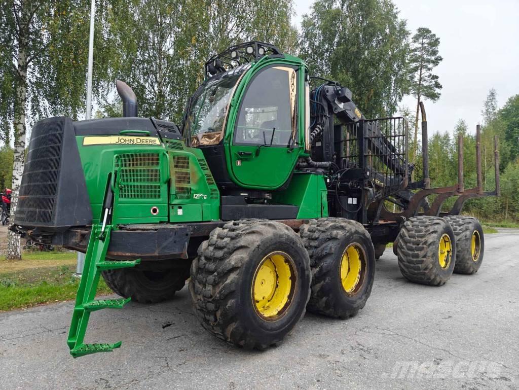 John Deere 1210 E Harvesteri