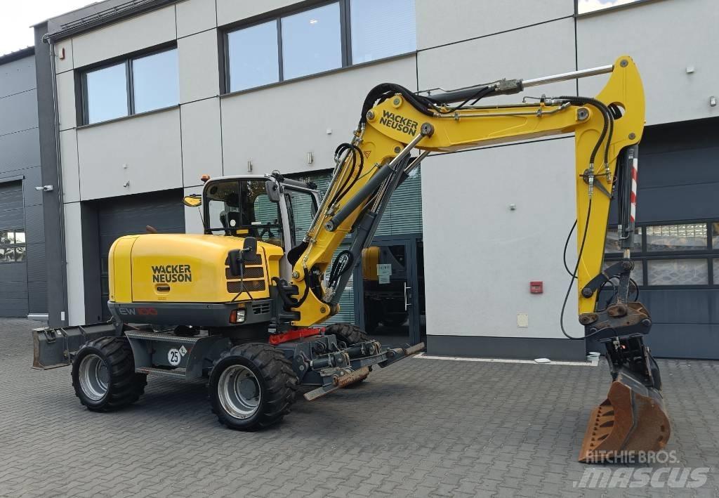 Wacker Neuson EW 100 Ekskavatori uz riteņiem