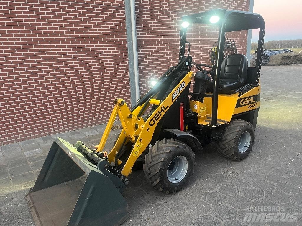 Gehl AL 140 Mini iekrāvēji