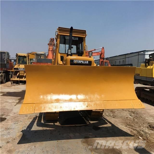 CAT D 6 D Kāpurķēžu buldozeri