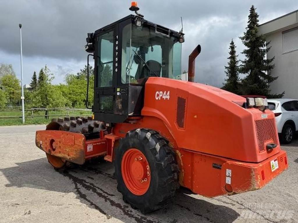 CAT CP44 Vienvalča grunts veltņi