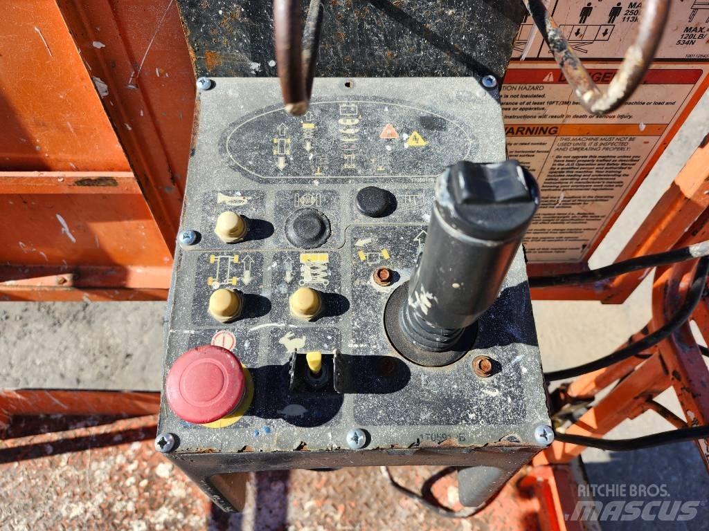 JLG 4069 LE Šķerveida pacēlāji