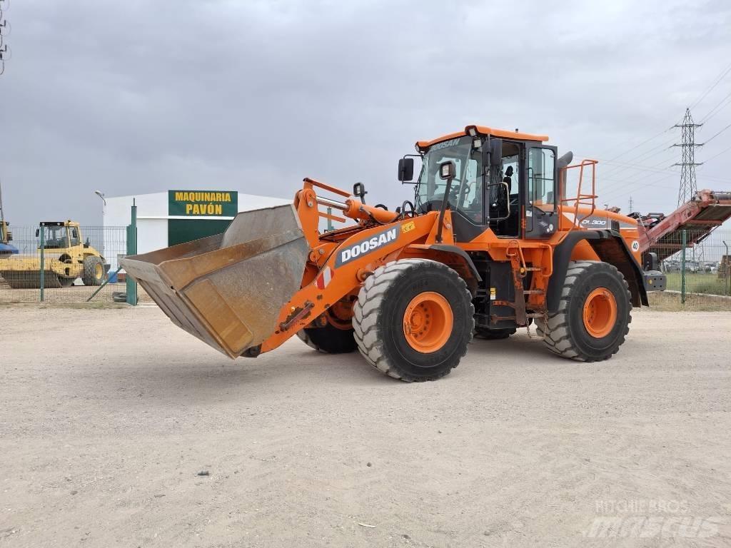 Doosan DL 300-5 Iekrāvēji uz riteņiem