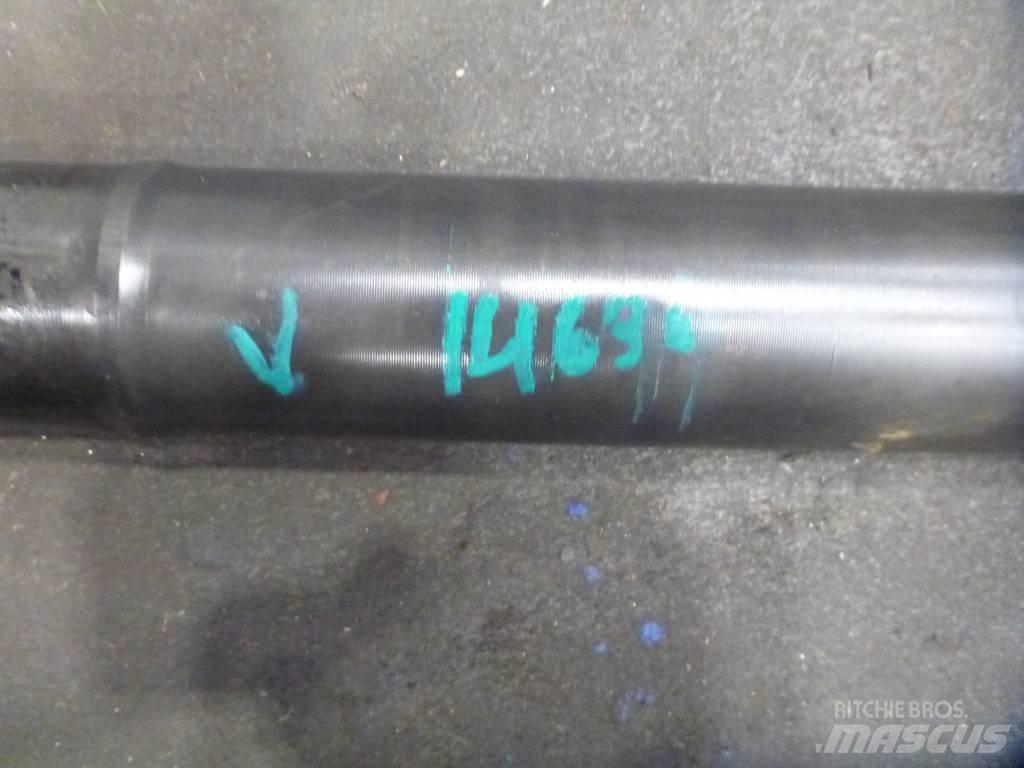  Drivaxel Volvo L180H Asis