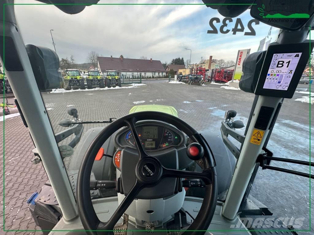 CLAAS Axion 850 Traktori