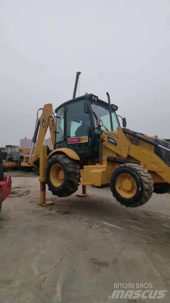CAT 420 F Ekskavatori-iekrāvēji