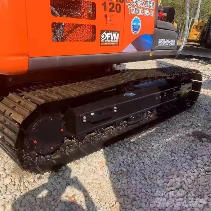Hitachi ZX 120 Kāpurķēžu ekskavatori