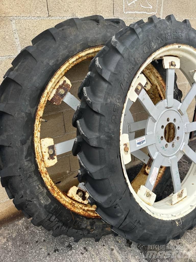 Michelin 230/95R48 Riepas, riteņi un diski