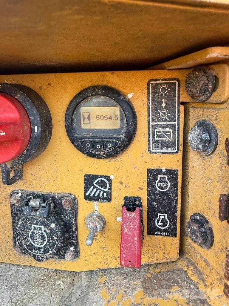 CAT D 6 T LGP Kāpurķēžu buldozeri