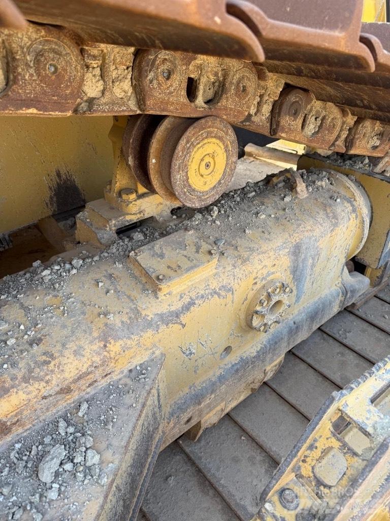 CAT D 6 T LGP Kāpurķēžu buldozeri