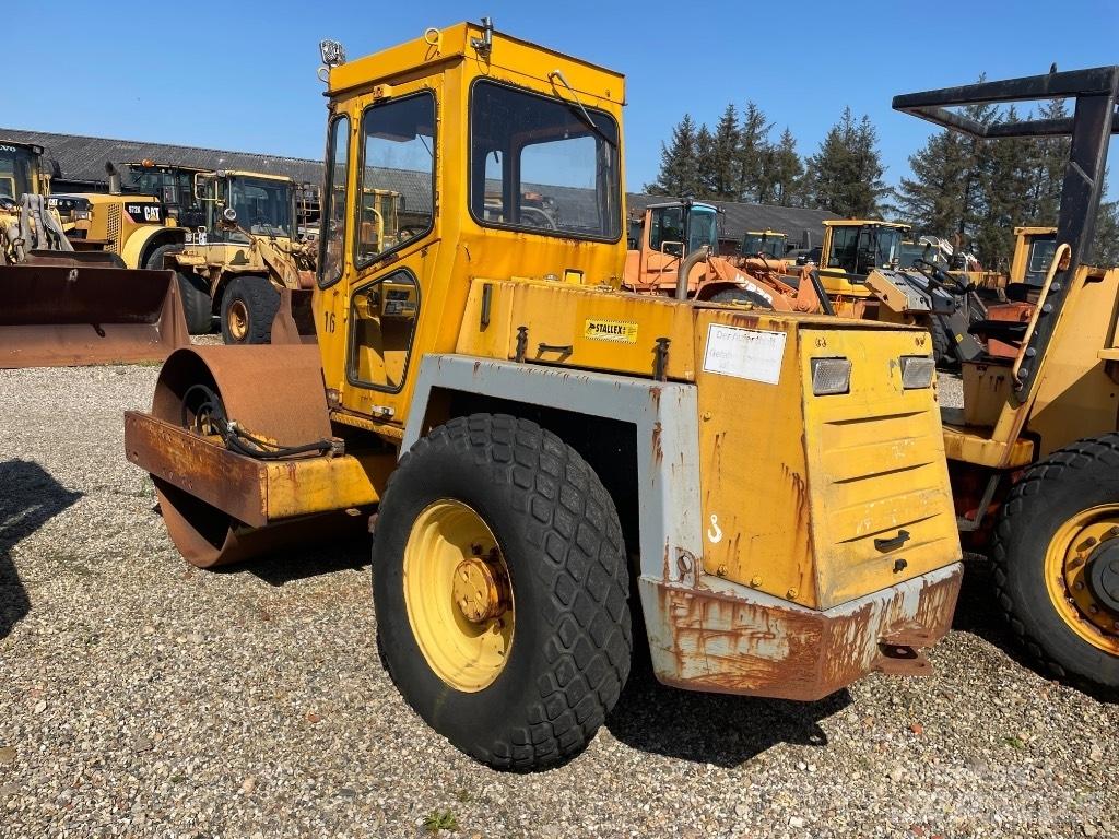 Bomag BW172 Vienvalča grunts veltņi