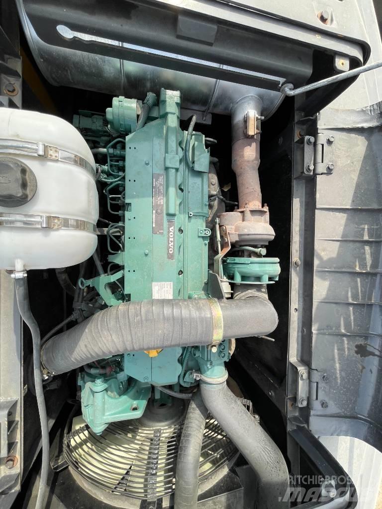 Volvo 290 Kāpurķēžu ekskavatori