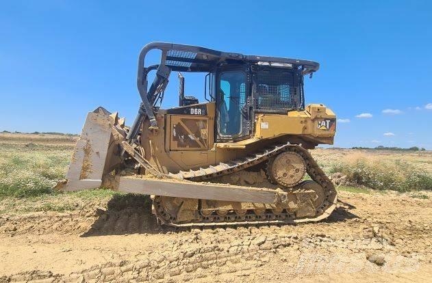 CAT D 6 R Kāpurķēžu buldozeri