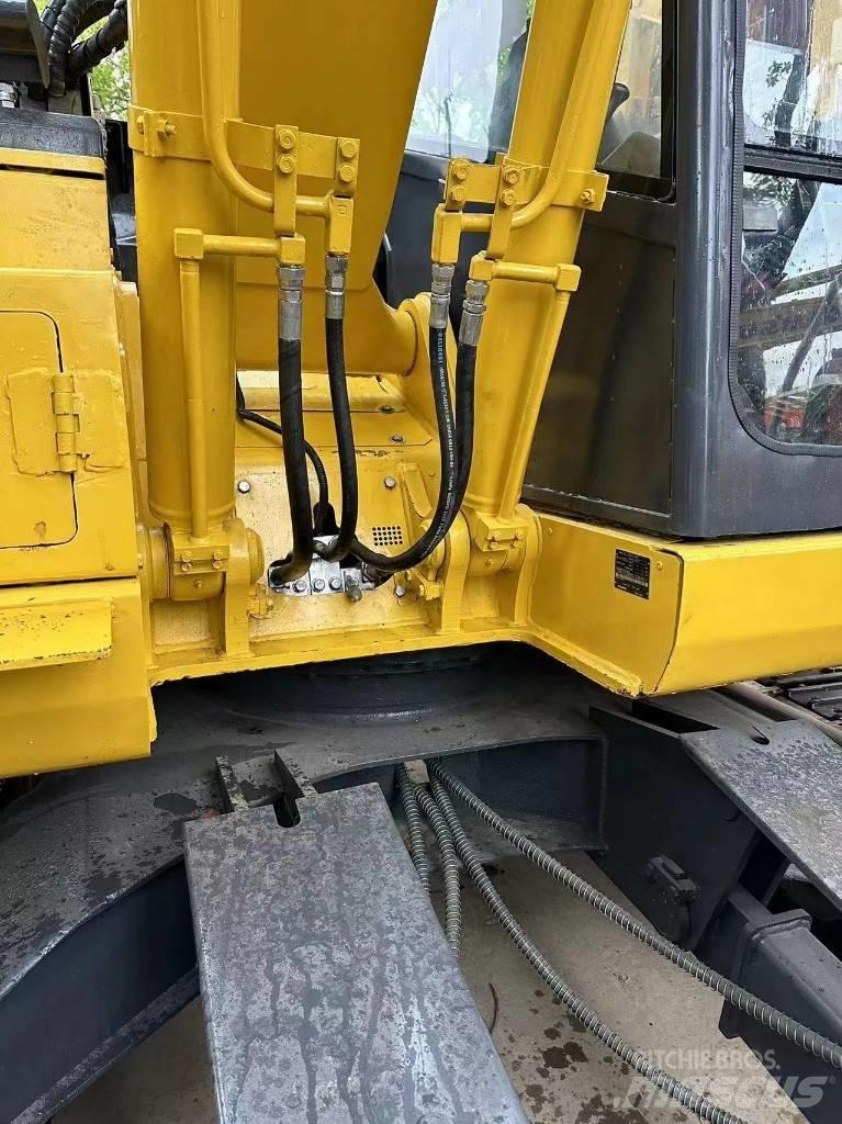 Komatsu PC 128US-2EO Kāpurķēžu ekskavatori