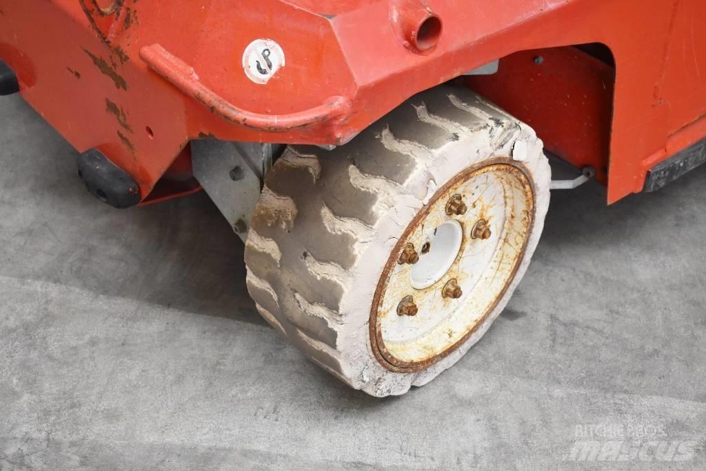 PB Lift S171-12E Šķerveida pacēlāji