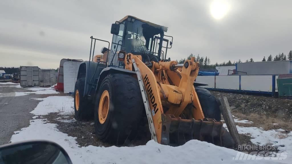 Hyundai HL 770-9 Iekrāvēji uz riteņiem
