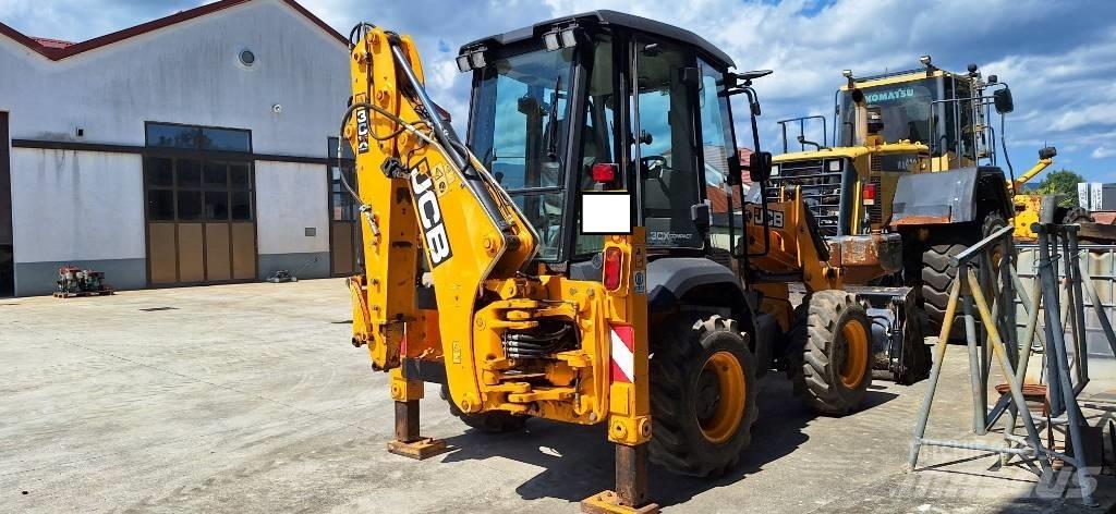 JCB 3CX COMPACT Ekskavatori-iekrāvēji