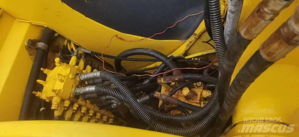 Komatsu PC 60-7 Kāpurķēžu ekskavatori