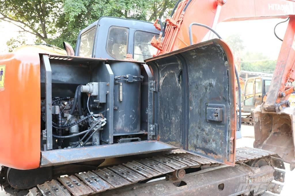 Hitachi EX 120-5 Kāpurķēžu ekskavatori