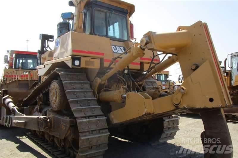 CAT D9R Kāpurķēžu buldozeri