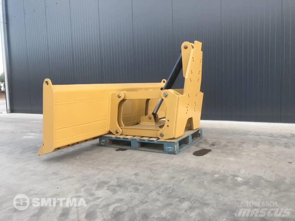 CAT 120H Naži