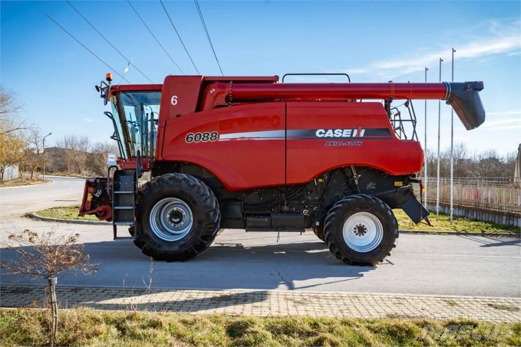 Case IH AF6088 Ražas novākšanas kombaini