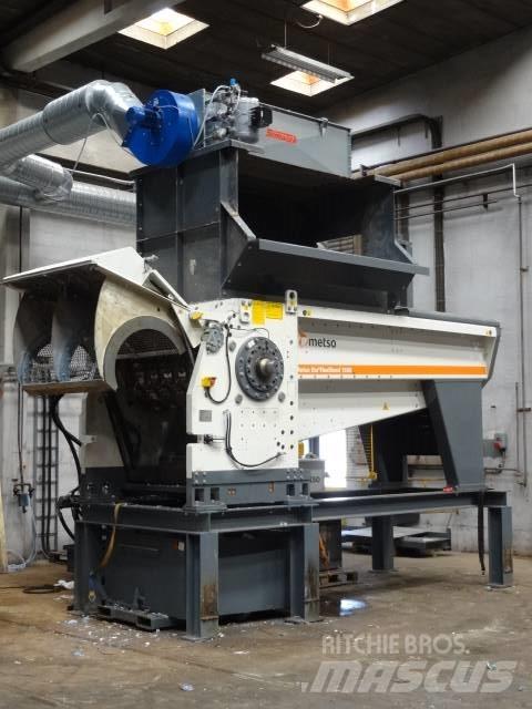 M&J FineShred 1500 Atkritumu smalcinātāji