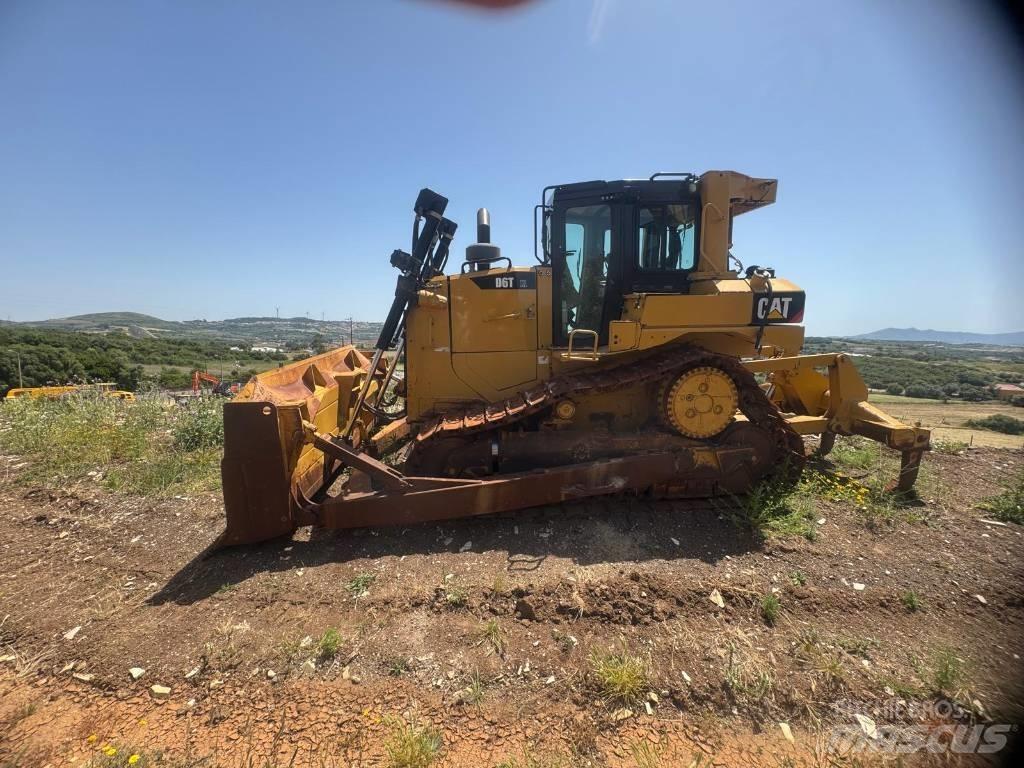 CAT D 6 T XL Kāpurķēžu buldozeri