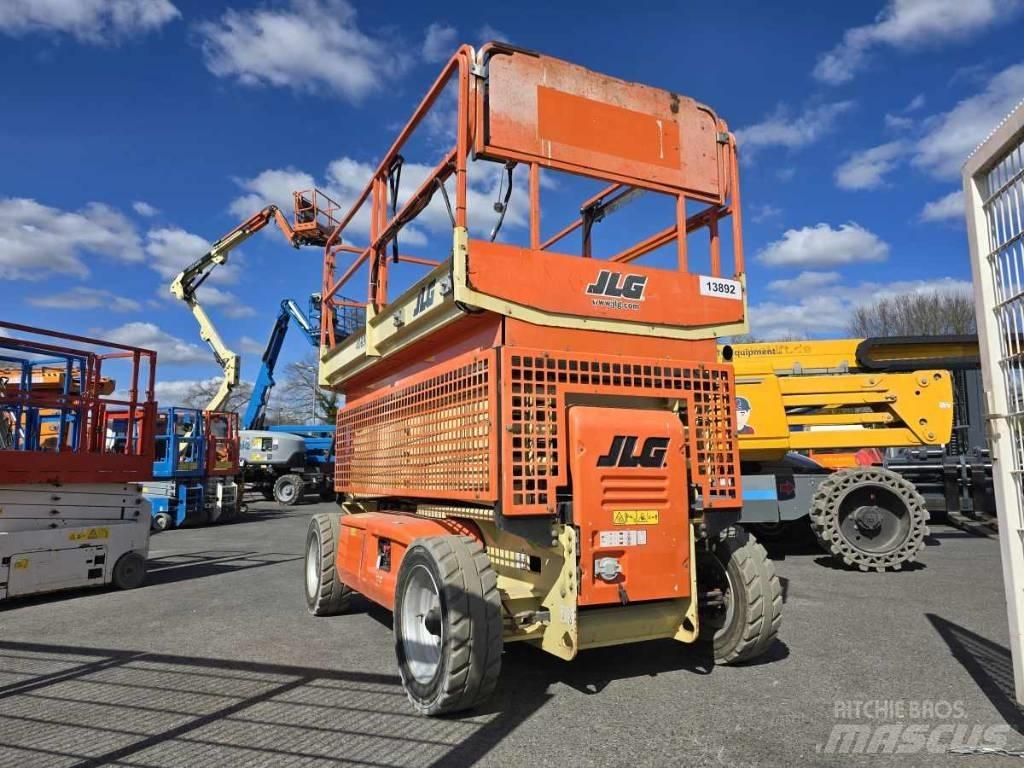 JLG 4069 LE Šķerveida pacēlāji