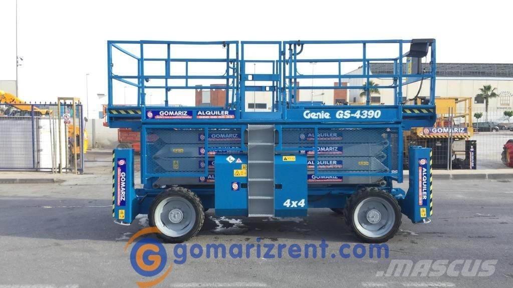 Genie GS 4390 Šķerveida pacēlāji