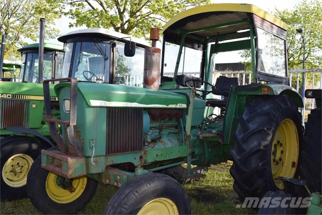 John Deere 2130 Traktori