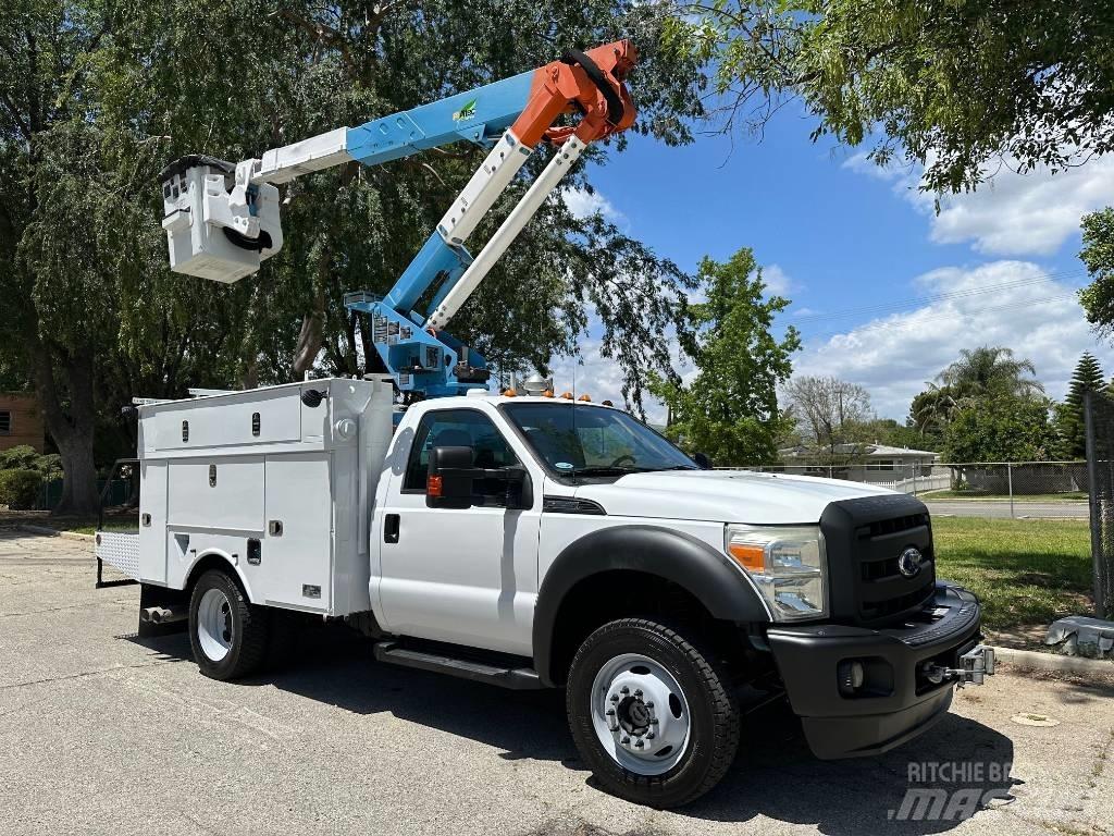 Ford F 550 SD Pacēlāji uz automašīnas bāzes