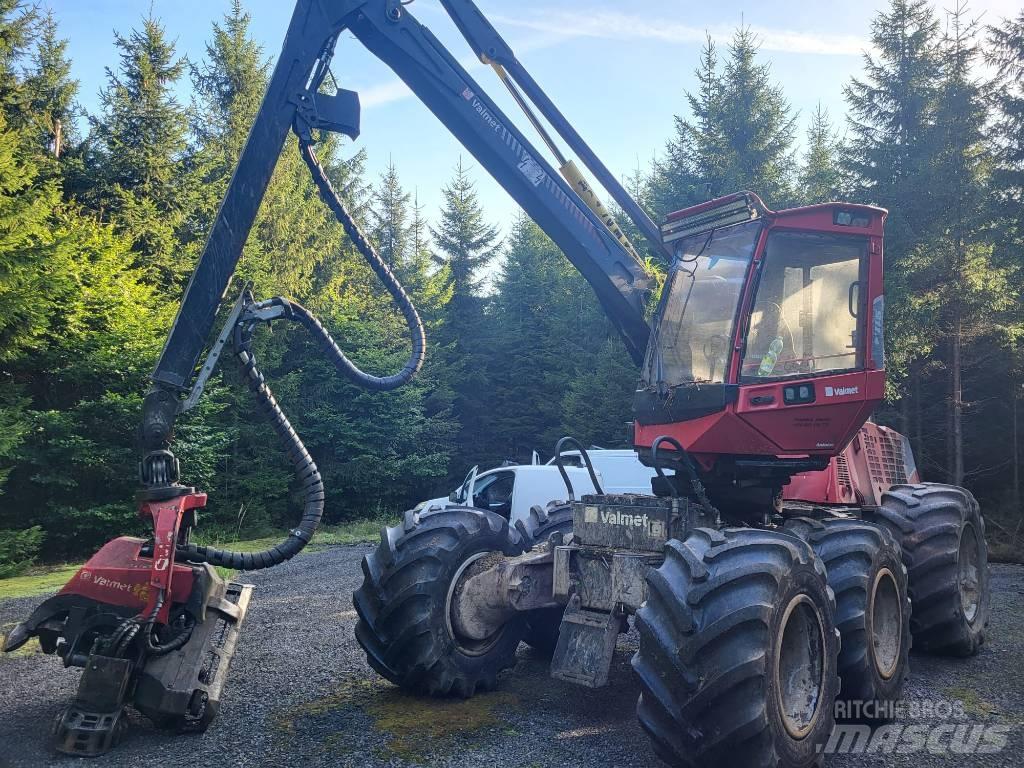 Komatsu 911.4 Harvesteri