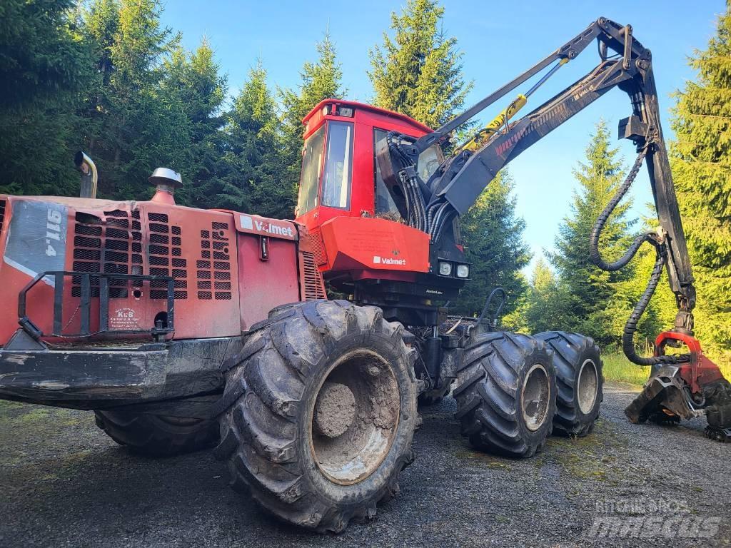 Komatsu 911.4 Harvesteri