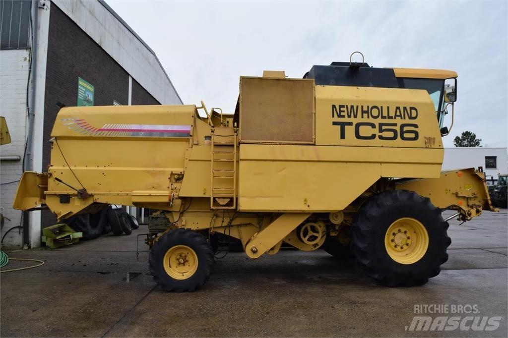 New Holland TC 56 Ražas novākšanas kombaini