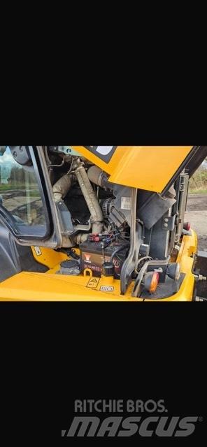 JCB TM 320 S Lauksaimniecības pacēlāji