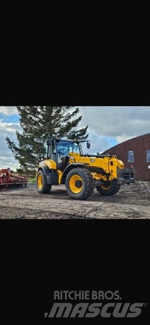 JCB TM 320 S Lauksaimniecības pacēlāji