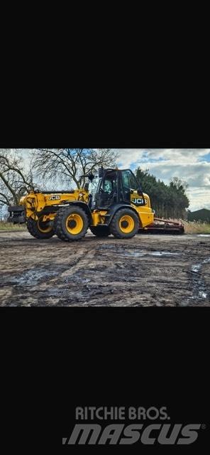 JCB TM 320 S Lauksaimniecības pacēlāji