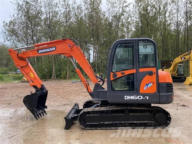 Doosan DH60-7 Mini ekskavatori < 7 t