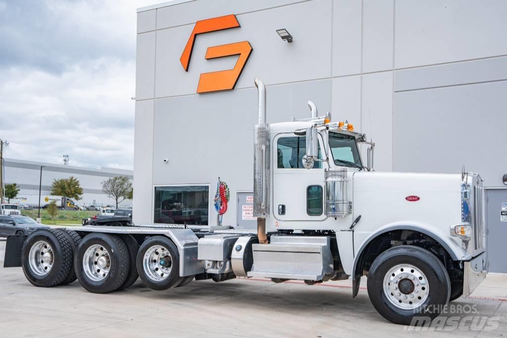 Peterbilt 389 Vilcēji