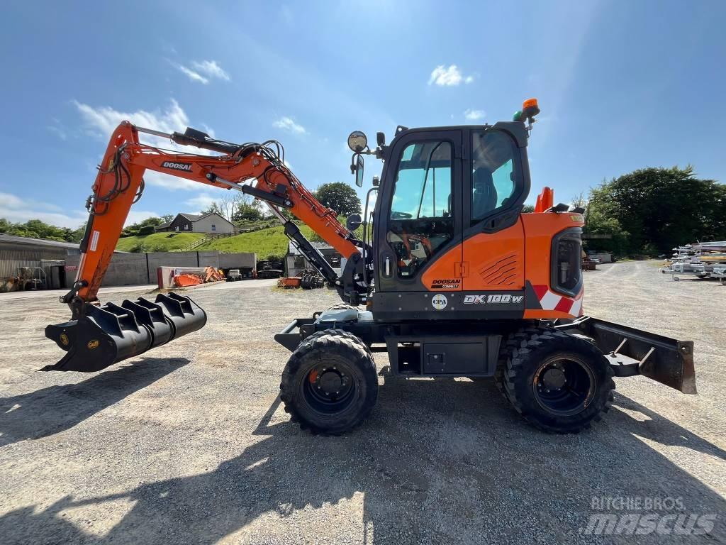Develon DX 100 W-7 Ekskavatori uz riteņiem