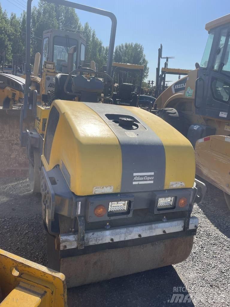 Dynapac CC 1250 Divvalču grunts veltņi