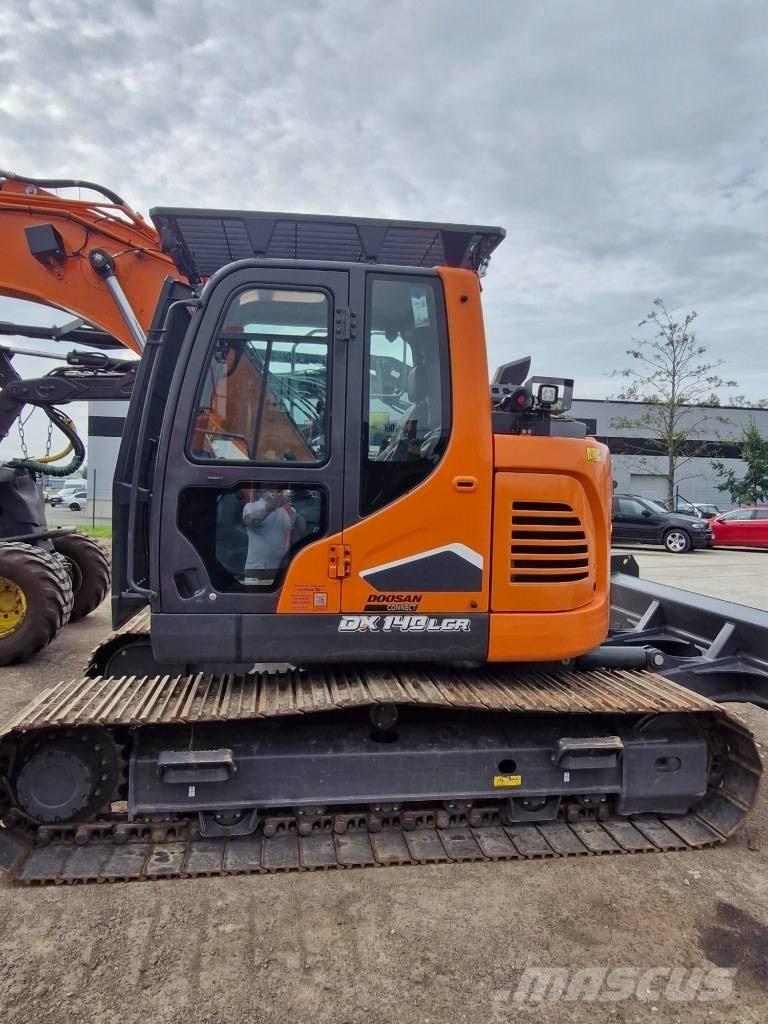 Develon DX 140 LCR-7 Kāpurķēžu ekskavatori