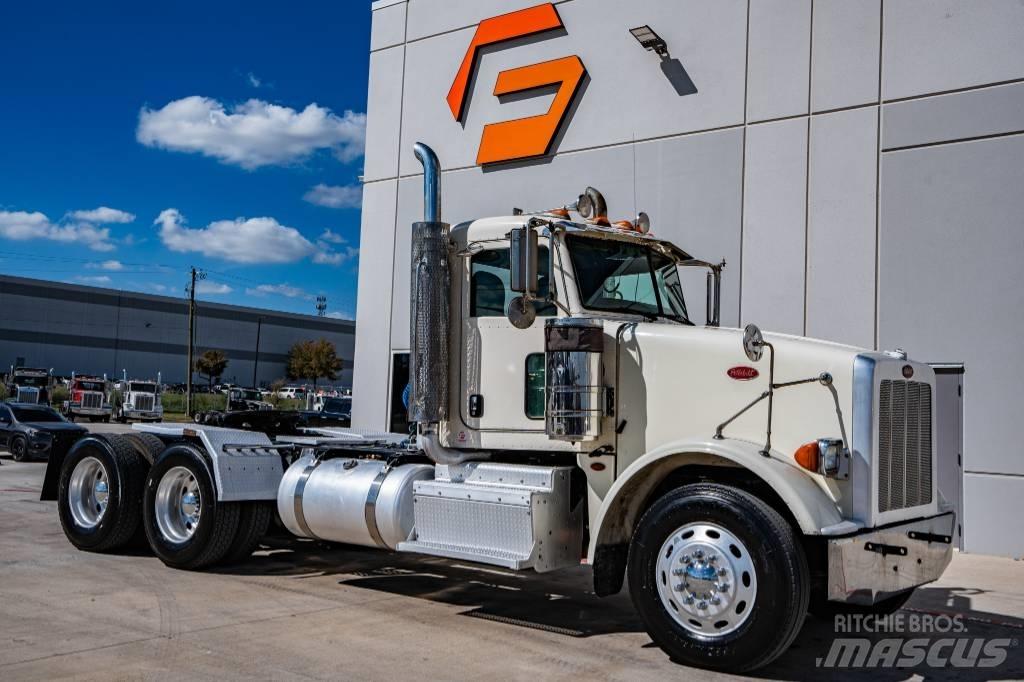 Peterbilt 367 Vilcēji
