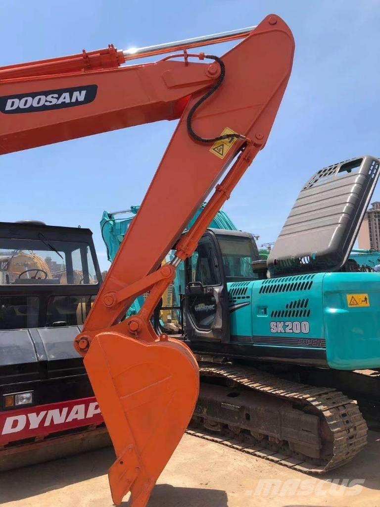 Doosan DH 220 LC-7 Kāpurķēžu ekskavatori