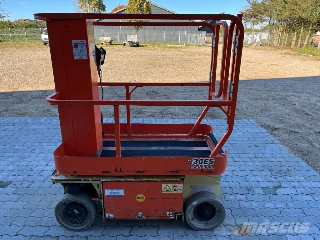 JLG 1230 ES Vertikālie pacēlāji